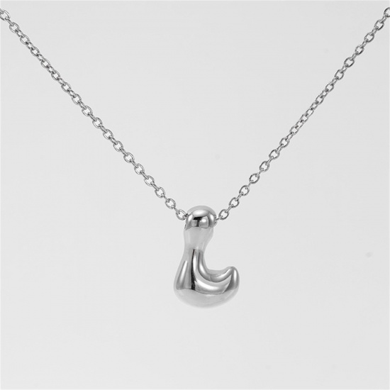 Image de 1 Pièce Collier à Pendentif Chaîne Maille Forçat Mignon en 304 Acier Inoxydable Respectueux de la Nature Hip Hop Argent Mat Alphabet Majuscule Lettre Initiale Mots" L " Creux Unisexe 45cm long