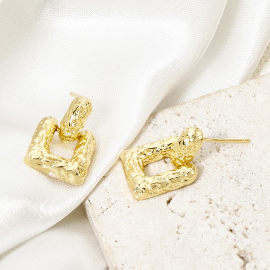 Immagine di 1 Paio Ecologico Stile Ins Elegante 18K Vero Oro Placcato Ottone Quadrato Struttura Filigrana Orecchini a Perno Per Donne 19mm x 12mm