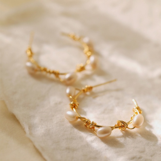 Immagine di 1 Pair Eco-friendly Ins Style 18K Real Gold Plated Brass C Shaped Imitation Pearl Hoop Earrings For Women 3.3cm