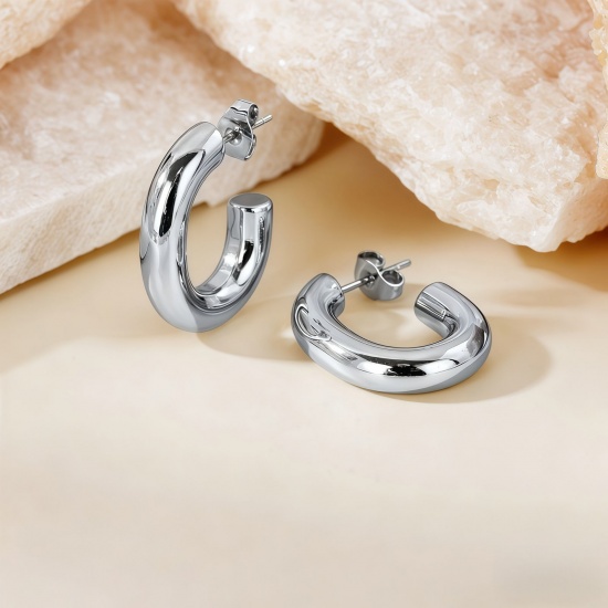 Imagen de 1 Pair Eco-friendly Stylish Exquisite Silver Tone 304 Stainless Steel U Shaped Hoop Earrings For Women Gift 23mm Dia.