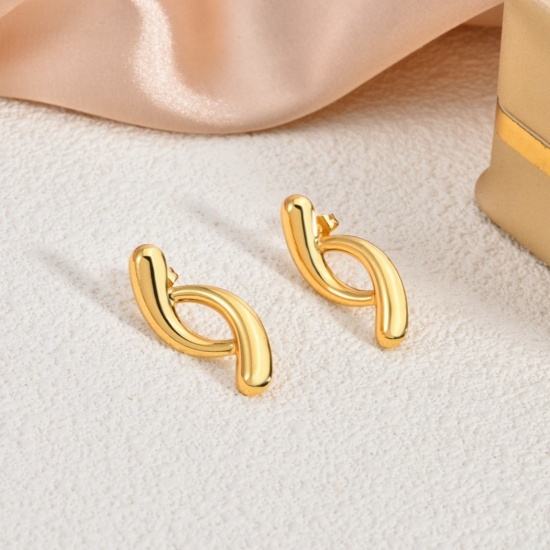 Immagine di 1 Pair Eco-friendly Dainty Stylish 18K Gold Plated 304 Stainless Steel Comma Ear Post Stud Earrings For Women Gift
