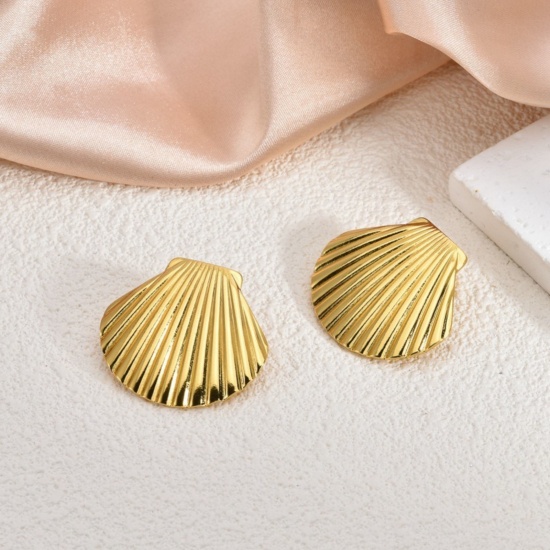Изображение 1 Pair Eco-friendly Stylish Exquisite 18K Gold Plated 304 Stainless Steel Shell Ear Post Stud Earrings For Women Gift