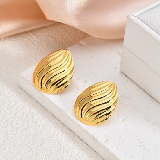 Imagen de 1 Pair Eco-friendly Stylish Exquisite 18K Gold Plated 304 Stainless Steel Ear Post Stud Earrings For Women Gift