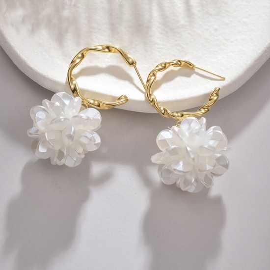 Picture of Wholesale Stylish Dainty Earrings, Flower White 18K Gold Plated 304 Stainless Steel & Acrylic, Women's Vacuum Plating Gift Jewelry Supply, 2.5cm x 5cm, 1 Pair