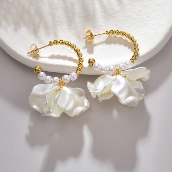 Picture of Wholesale Stylish Dainty Earrings, Flower White 18K Gold Plated 304 Stainless Steel & Natural Pearl, Women's Vacuum Plating Gift Jewelry Supply, 2.7cm x 4.5cm, 1 Pair