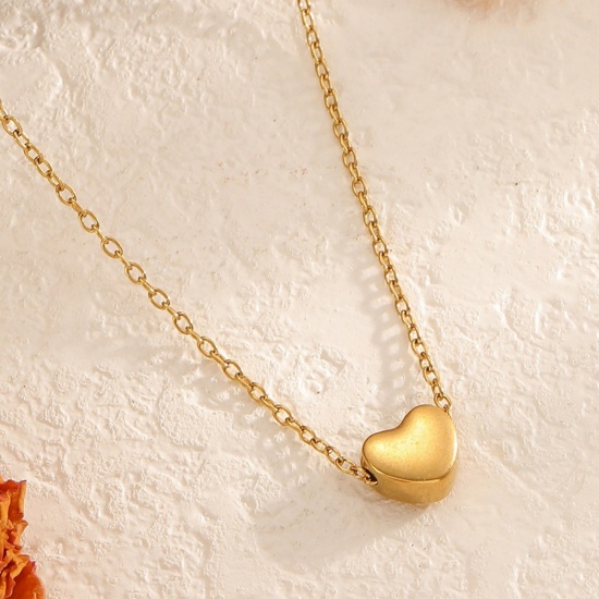 Imagen de Al Por Mayor Corazón Collar con Colgante, Chapado en Oro de 18K 304 Acero Inoxidable Cadena de Cable Cruz, Mujeres Recubrimiento al Vacío PVD Ecológico día de San Valentín Elegante Regalo Joyería Para Venta 40cm + 7cm longitud, 1 Unidad