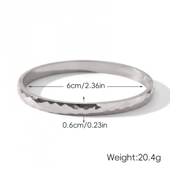 Picture of Wholesale 304 Stainless Steel Bangles Bracelets, Silver Tone Eco-friendly, Women's Stylish Simple & Casual Gift Jewelry Supply, 6cm Dia., 1 Piece