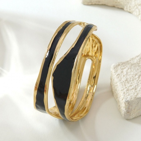 Picture of Wholesale Black Enamel 304 Stainless Steel Open Cuff Bangles Bracelets, 18K Gold Plated Eco-friendly PVD Vacuum Plating, Women's Exquisite Stylish Gift Jewelry Supply, 5cm Dia., 1 Piece