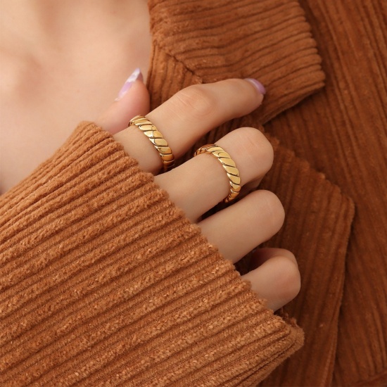 Picture of Wholesale Women's Gift Stripe Unadjustable Rings, 18K Gold Plated 304 Stainless Steel, Eco-friendly PVD Vacuum Plating Ins Style Stylish Jewelry Supply, 18.1mm(US Size 8), 1 Piece