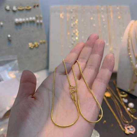 Immagine di Collana All'Ingrosso, Catena di Serpente Placcato Oro 24K 304 Acciaio Inossidabile, Donne Placcatura Sottovuoto PVD Ecologica Hip-Hop Minimalista Regalo Gioielli Per Rivenditore, 45cm Lunghezza, 1 Pz