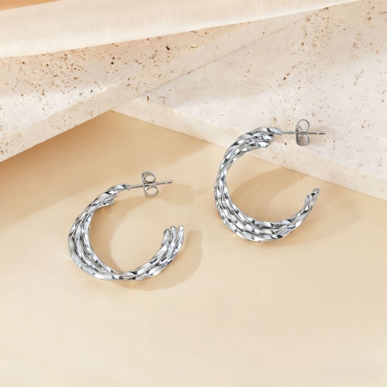 Picture of Wholesale Exquisite Stylish Hoop Earrings, Silver Tone 304 Stainless Steel, Women's Eco-friendly Gift Jewelry Supply, 25mm Dia., 1 Pair
