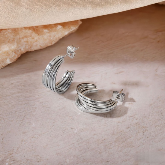 Picture of Wholesale Exquisite Stylish Hoop Earrings, Silver Tone 304 Stainless Steel, Women's Eco-friendly Gift Jewelry Supply, 22mm Dia., 1 Pair