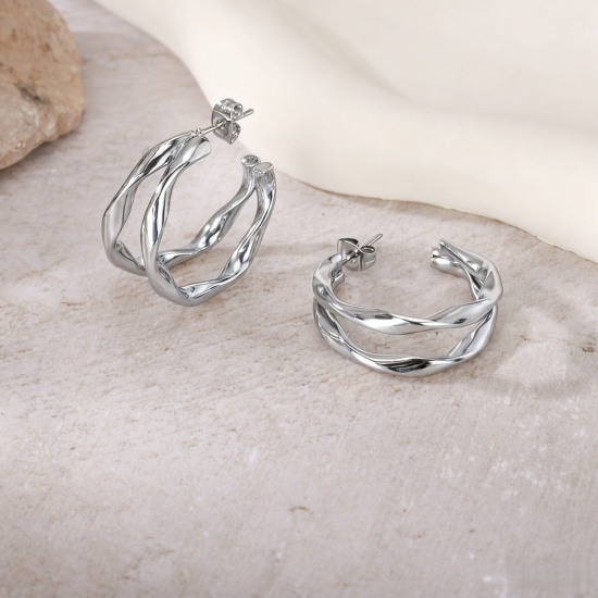 Picture of Wholesale Exquisite Stylish Hoop Earrings, Silver Tone 304 Stainless Steel, Women's Eco-friendly Gift Jewelry Supply, 27mm Dia., 1 Pair