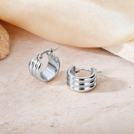 Picture of Wholesale Exquisite Stylish Huggie Hoop Earrings, Silver Tone 304 Stainless Steel, Women's Eco-friendly Gift Jewelry Supply, 18mm Dia., 1 Pair