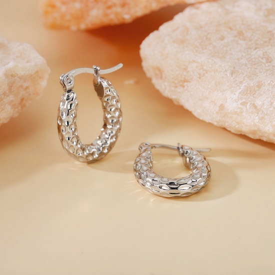 Picture of Wholesale Exquisite Stylish Huggie Hoop Earrings, Silver Tone 304 Stainless Steel, Women's Eco-friendly Gift Jewelry Supply, 20mm Dia., 1 Pair
