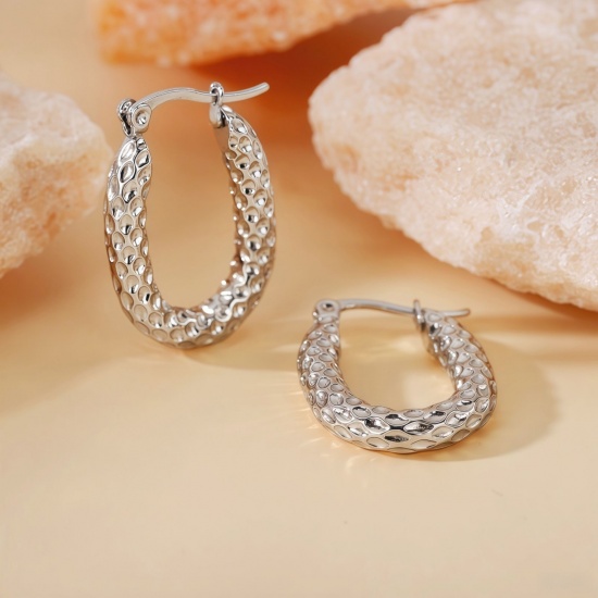 Picture of Wholesale Exquisite Stylish Hoop Earrings, Silver Tone 304 Stainless Steel, Women's Eco-friendly Gift Jewelry Supply, 25mm Dia., 1 Pair