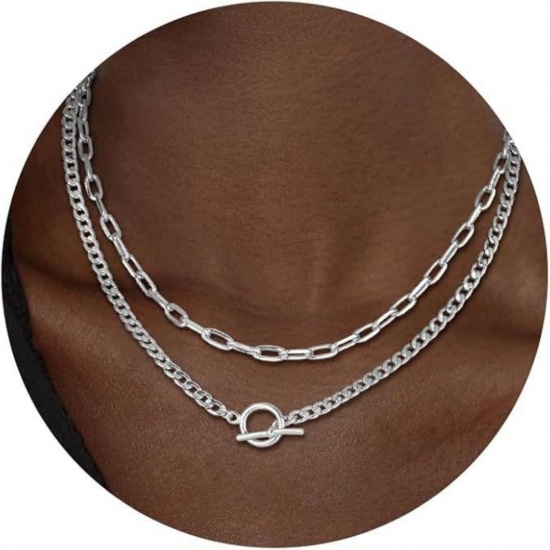 Immagine di Set di Collane a Strati Sovrapponibili All'Ingrosso, Catena a Graffetta Argento Placcato 304 Acciaio Inossidabile, Unisex Elegante Semplice & Casual Regalo Gioielli Per Rivenditore, 45cm Lunghezza, 1 Serie ( 2 Pz/Serie)