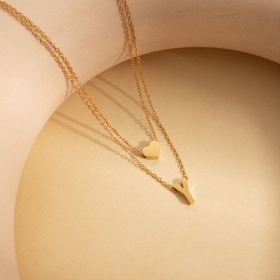 Imagen de Corazón Mayúscula Letra Mensaje " Y " Collar Múltiples Capas Al Por Mayor, Chapado en Oro de 18K 304 Acero Inoxidable Cadena de Cable Cruz, Mujeres Enchapado al Vacío día de San Valentín Estilo Ins Regalo Joyería Para Minorista, 45cm + 5cm longitud, 1 Unidad