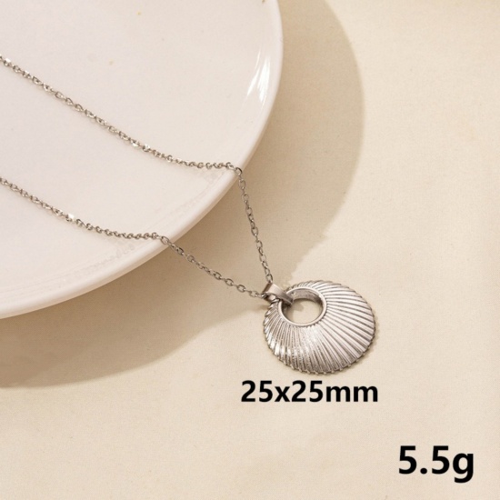 Picture of Wholesale Round Pendant Charm Necklace, Silver Tone 304 Stainless Steel Link Cable Chain, Women's Stylish & Casual Minimalist Gift Jewelry For Retailer, 40cm(15.7") + 5cm(2") long, 1 Piece