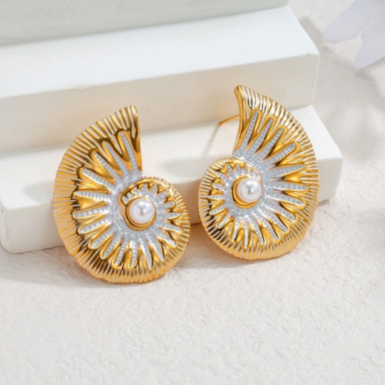 Imagen de Joyería del océano Elegante Pendientes de Poste de Oreja Al Por Mayor, Caracola Blanco Esmalte Chapado en Oro de 18K 304 Acero Inoxidable, Mujeres PVD Ecológico Regalo Suministro de Joyería, 3.8cm x 2.9cm, 1 Par
