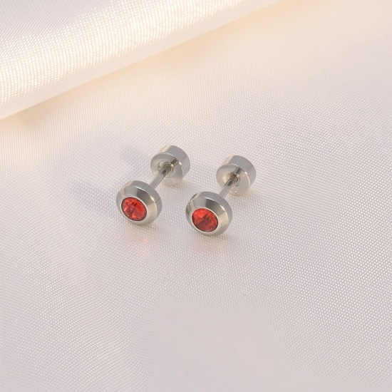 Imagen de Clásico Elegante Pendientes con Cierre de Rosca Al Por Mayor, Ronda Rojo Rhinestone Tono de Plata 304 Acero Inoxidable, Unisex Regalo Suministro de Joyería, 5mm Dia., Tamaño del Poste/Cable: 0.8mm(20 gauge), 2 Unidades