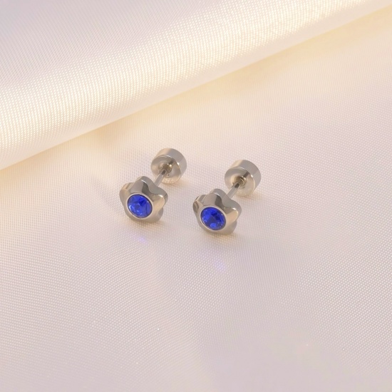 Imagen de Clásico Elegante Pendientes con Cierre de Rosca Al Por Mayor, Flor Azul Rhinestone Tono de Plata 304 Acero Inoxidable, Unisex Regalo Suministro de Joyería, 5.8mm, Tamaño del Poste/Cable: 0.8mm(20 gauge), 2 Unidades