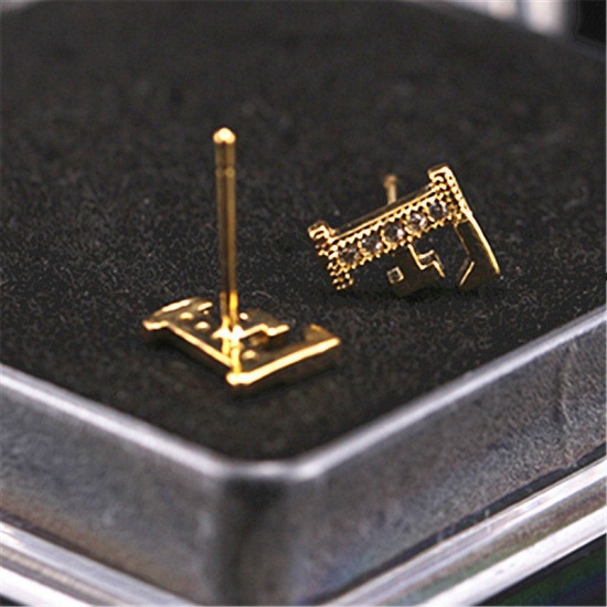 Picture of Brass Ear Post Stud Earrings Gold Plated Capital Alphabet/ Letter Message " B " Clear Cubic Zirconia 10mm x 8mm, 1 Pair                                                                                                                                       